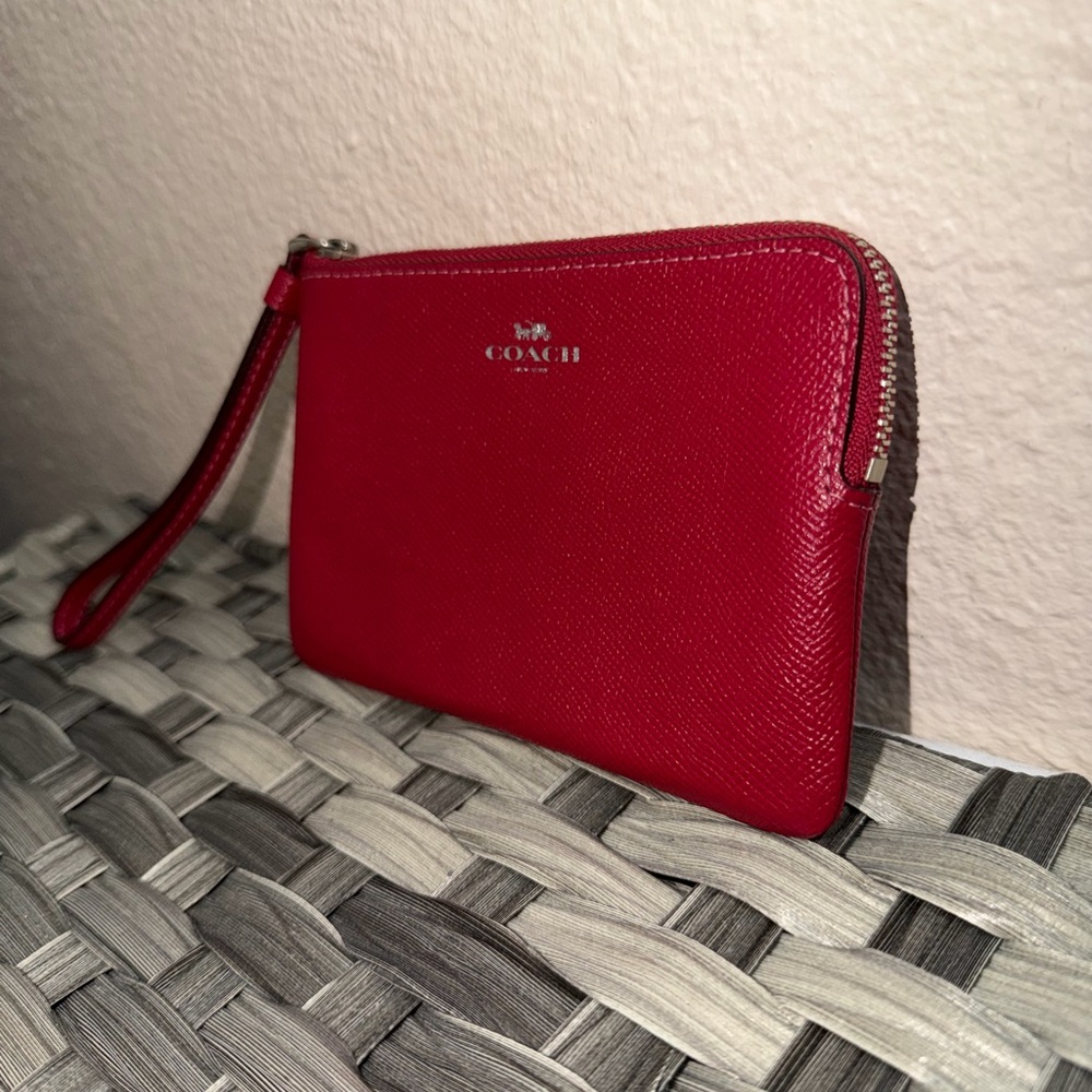 Coach Red Pebbled Leather Wristlet Zip Pouch Wallet - Picture 11 of 16